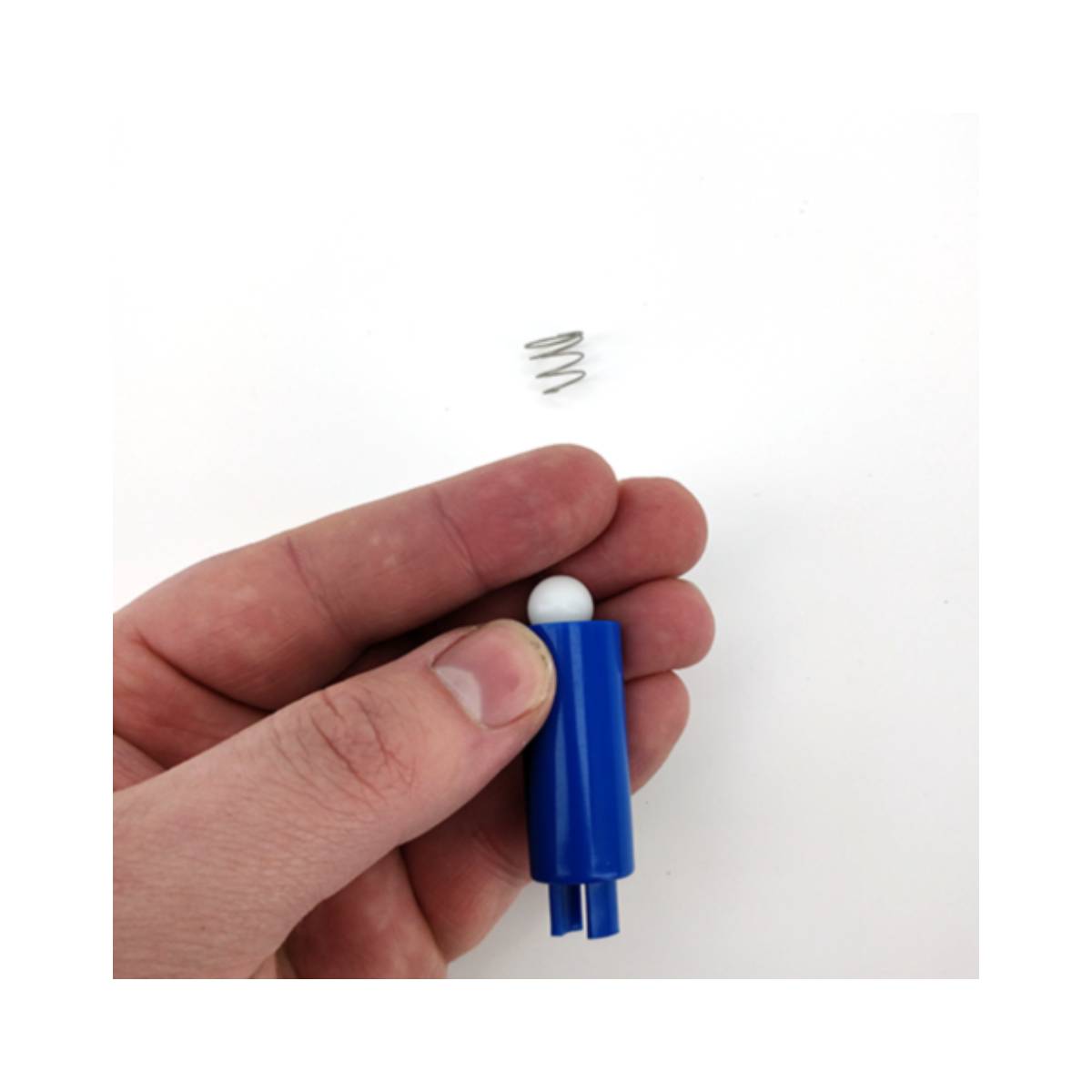 Plastic jiggle for siphoning
